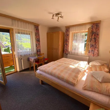 Haus Wildspitz * ノイシュティフト・イム・シュトゥーバイタール